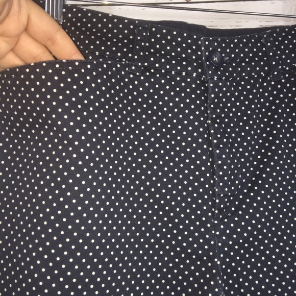🌟SOLD🌟Navy & White Polka Dot Capris - Picture 2 of 6